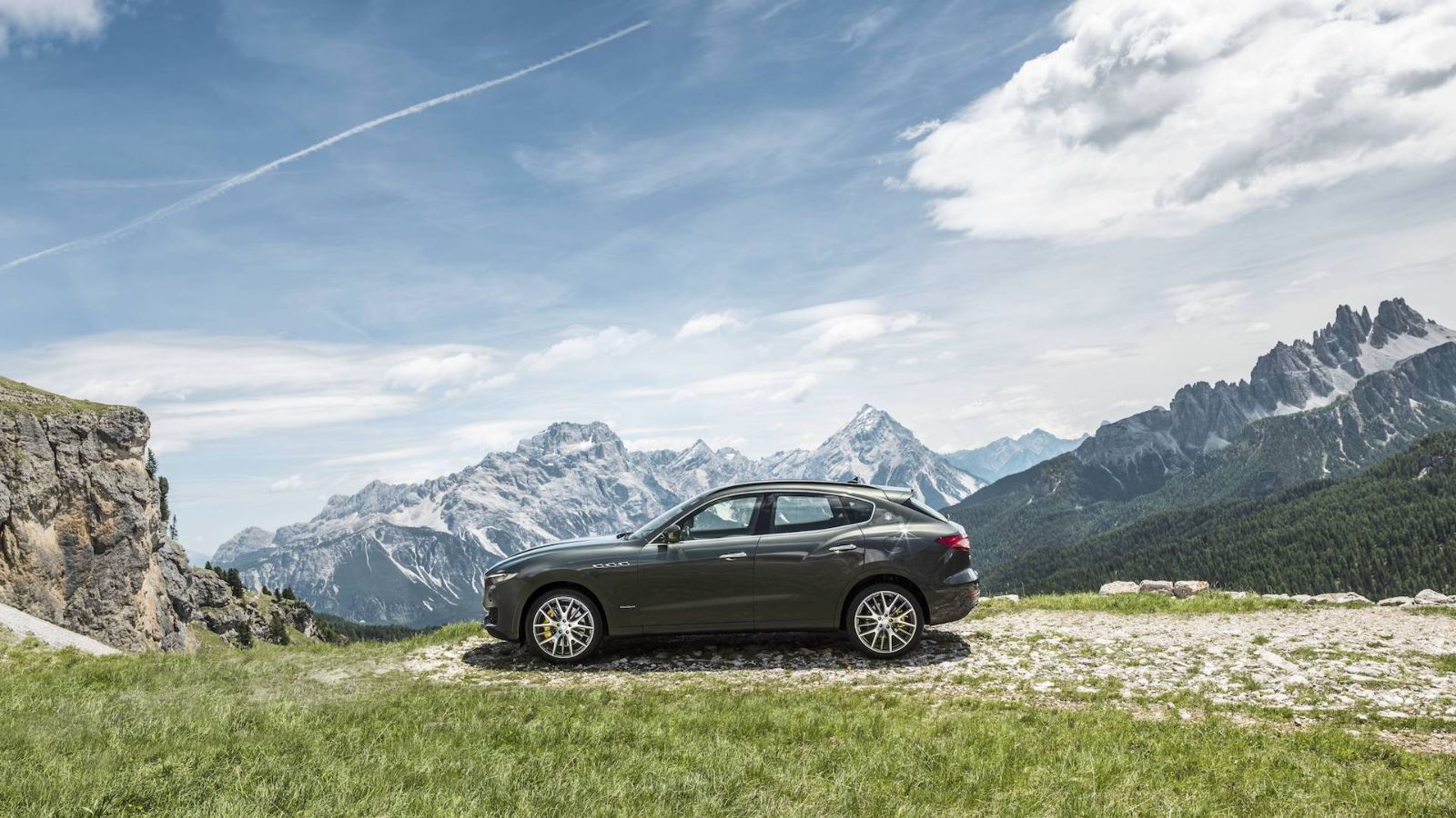 Maserati-Levante-GranSport-exterior-view