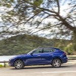 Maserati_Levante_Hybrid_Blu_Emozione_Saint_Tropez_07