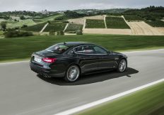 Maserati-Quattroporte-18-exterior-driving