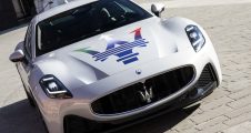 09_Maserati_GranTurismo_Family_Fleet
